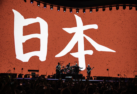Image with missing alt attribute found on u2.com