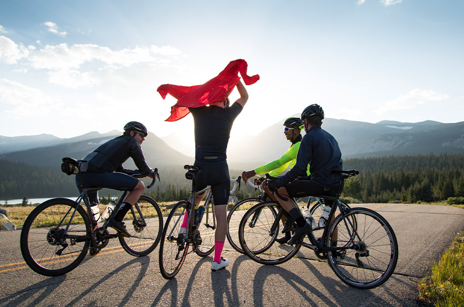 Image with missing alt attribute found on competitivecyclist.com