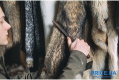 Почему не стоит носить кожу и меха и чем их заменить