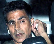 PIX: Akshay watches Panipat