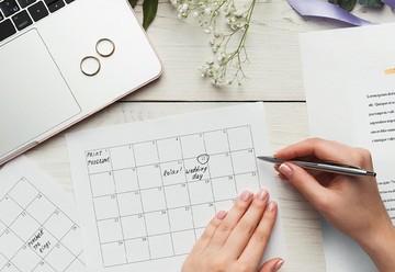 How to Fit Wedding Planning Into Your Busy Holiday Schedule