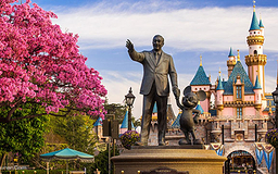 Image with missing alt attribute found on qunar.com
