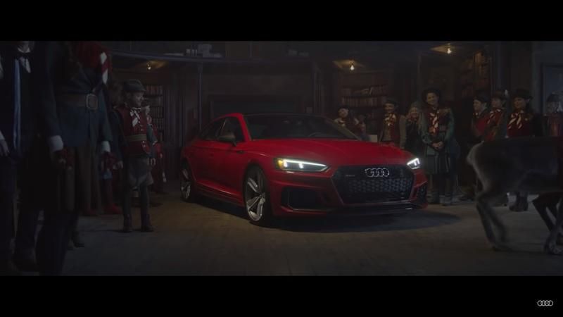 Throwback: Crossfit Santa Gets a New Ride This Christmas