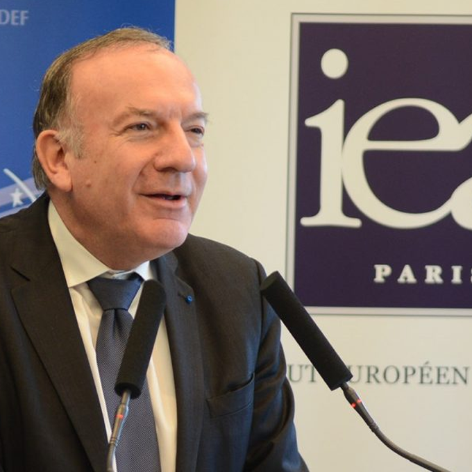 Image with missing alt attribute found on ieaparis.fr