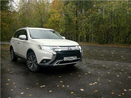 Mitsubishi Outlander - mitsubishi outlander 2019 семейный перчик