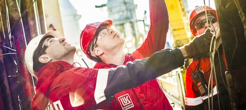 Image with missing alt attribute found on lukoil.ru