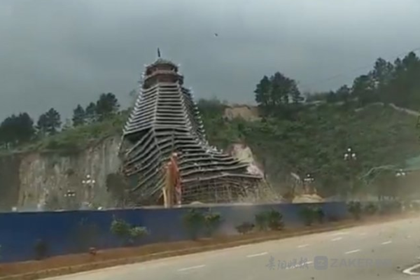 Image with missing alt attribute found on kehuajituan.com