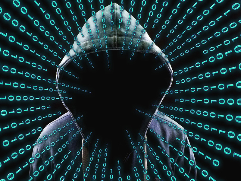 sagoma-cappuccio-virus-computer