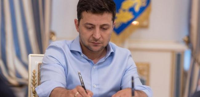 Зеленский уволил главного следователя СБУ