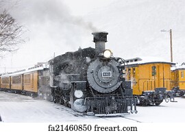 Image with missing alt attribute found on freeart.com