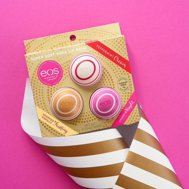 Up your gifting game with this tempting trio of holiday flavors, featuring icy-cool Peppermint Cream, juicy-sweet Cherry & Bright, and creamy-rich Whipped Vanilla Frosting.❄️🍒🧁 Don&rsquo;t forget to grab one for yourself! 😉 Available now at @Target. &bull; &bull; &bull; #eosawesome #makeitawesome #eoslipbalm #peppermintcream #holidaygift #giftideas #beauty #lipcare #beautytime #beautyroutine #skincare #skincareroutine #beautytips #selfcare #lips #skincaretips #skincareproducts #eosflavor #eosproducts