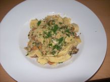 Nudelpfanne mit Waldpilzen
