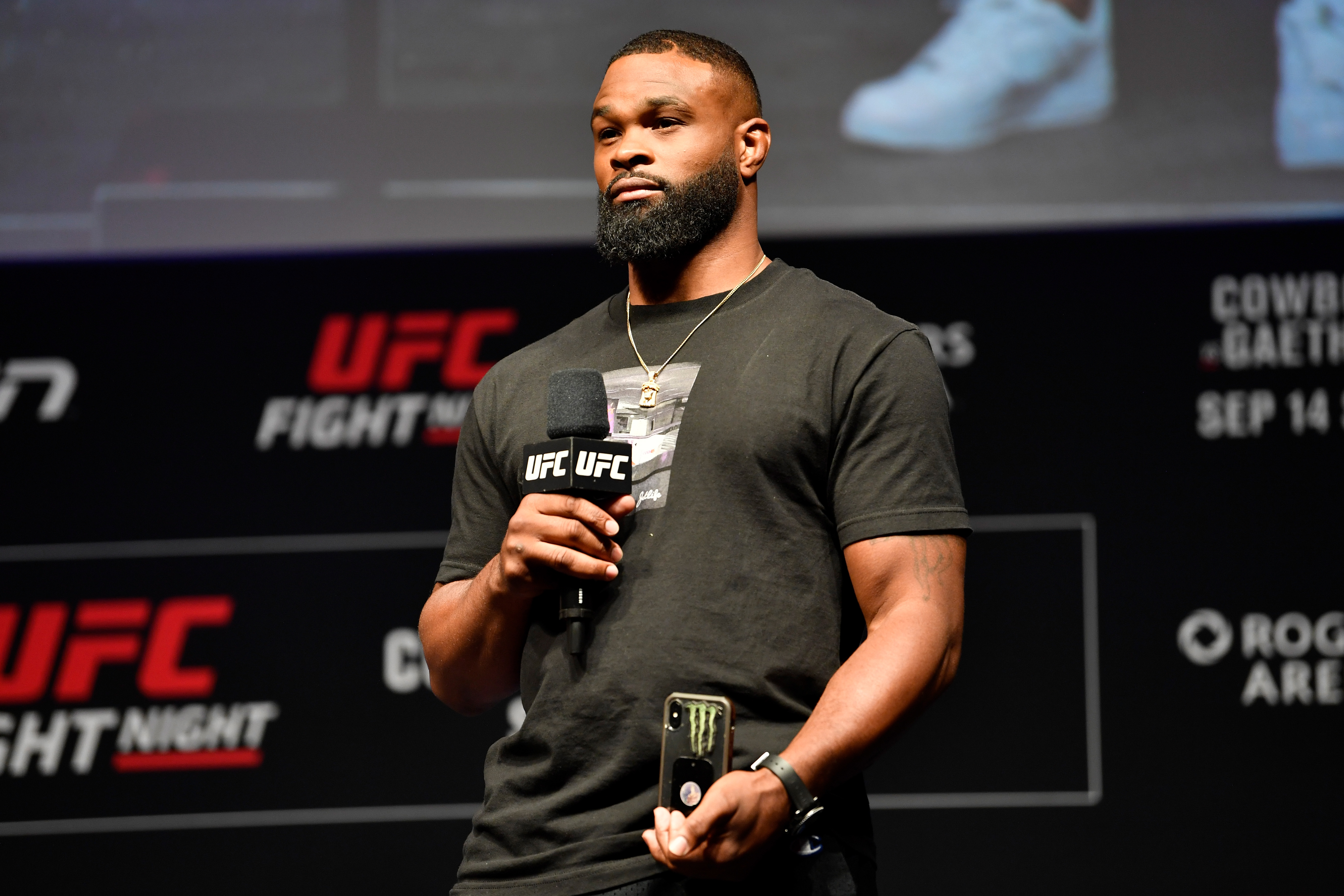 UFC Fight Night: Weigh-Ins
