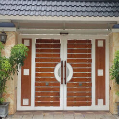 Cửa sắt giả gỗ