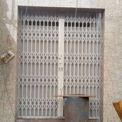 Cửa sắt k&eacute;o