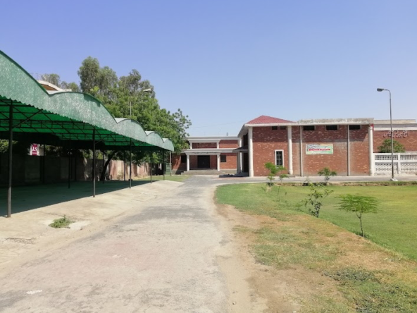 Image with missing alt attribute found on crystalpakistan.com