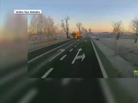 Brawurowa jazda kierowcy SOP  tuż przed kolizją