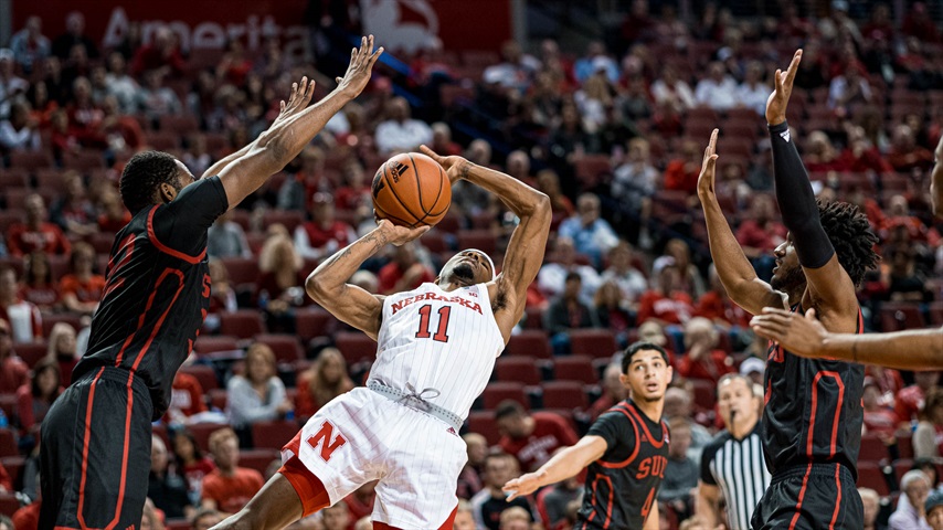 Image with missing alt attribute found on hailvarsity.com