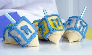 Mini Dreidel Cakes