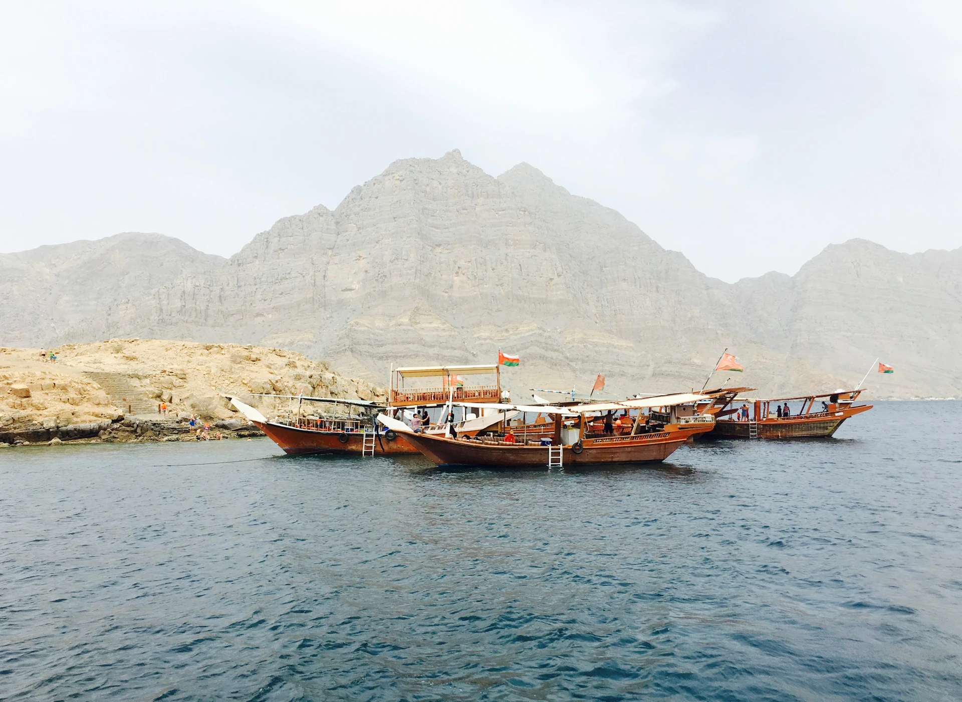Image with missing alt attribute found on go-oman.com