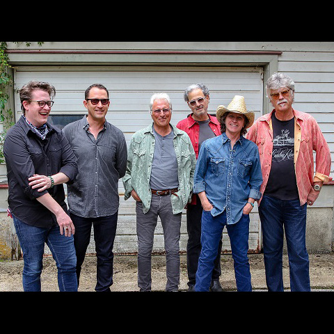 Image with missing alt attribute found on graceland.com