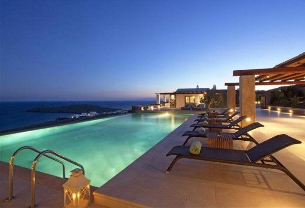 Image with missing alt attribute found on greecevipconcierge.com