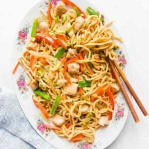30-Minute Chicken Chow Mein Recipe - this chow mein is better than takeout!