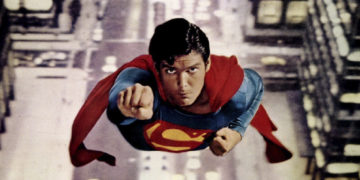 Project Silica: Microsoft speichert Superman-Film auf Quarzglas