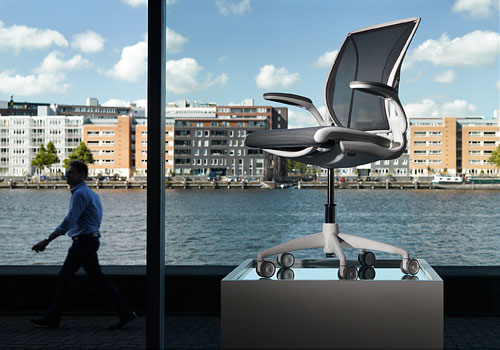 Image with missing alt attribute found on humanscale.com