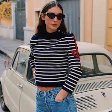 Este es el jersey marinero de casi 500 euros que triunfa en el street style