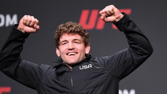 Konec. Ben Askren se rozhodl pověsit MMA rukavice na hřeb&iacute;k