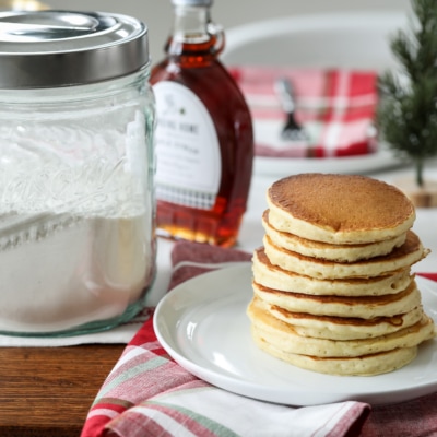 Learn how to make this easy and delicious Homemade Pancake Mix. #homemade #pancake #mix #breakfast #recipe #pancakes