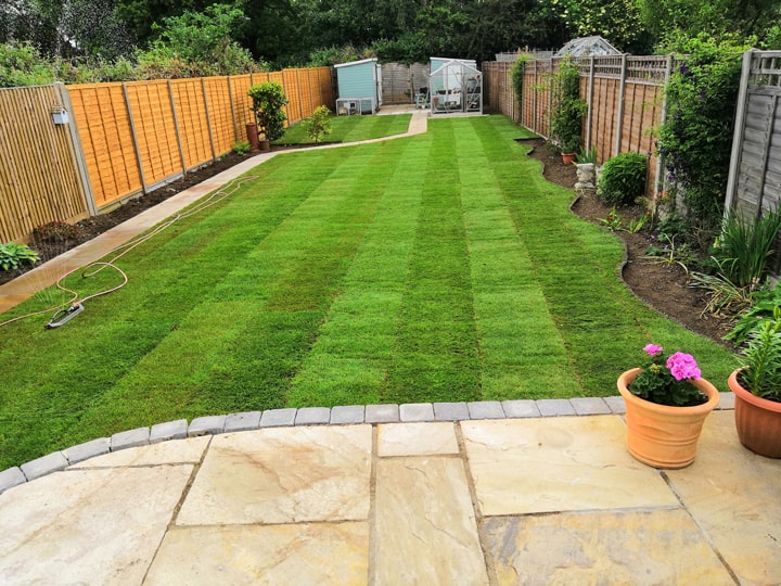 Image with missing alt attribute found on landscaping-cambridge.com
