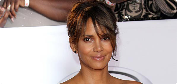 Halle Berry Photo