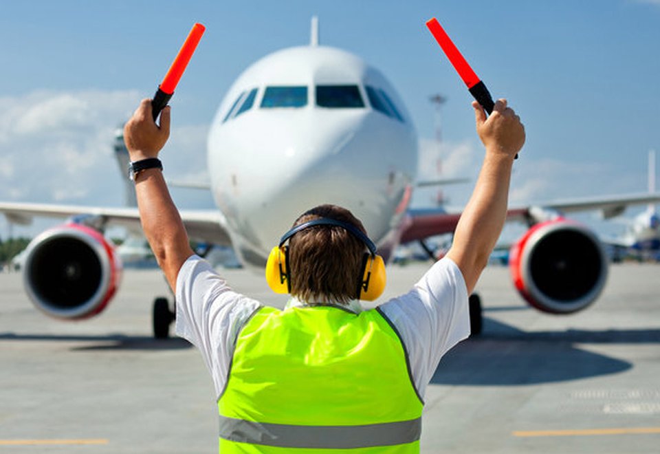 Image with missing alt attribute found on seatguru.com