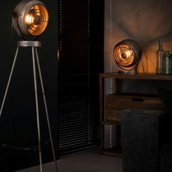 FLOOR LAMPS