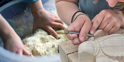 handarbeit-teig-kneten-schnitzen.jpg