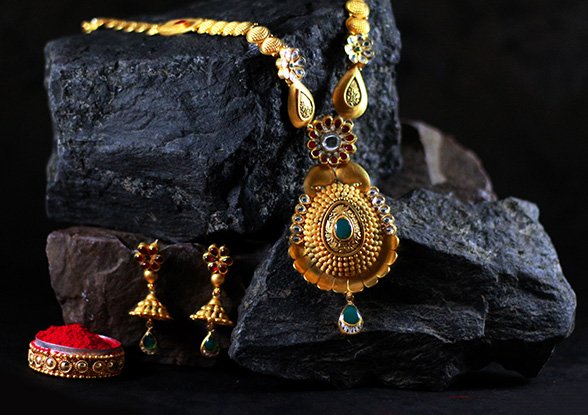 Image with missing alt attribute found on rajakumarigold.com