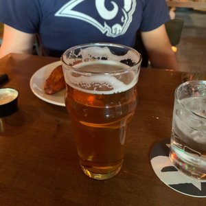 Image with missing alt attribute found on yelp.no