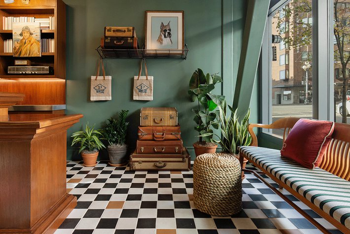 Palihotel Seattle lobby.