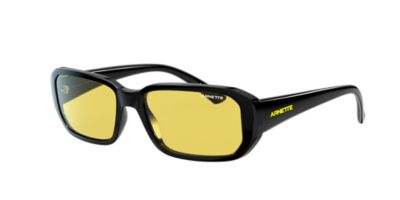 Image with missing alt attribute found on sunglasshut.com