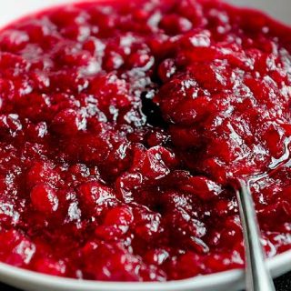 Easy Homemade Cranberry Sauce Recipe | shewearsmanyhats.com