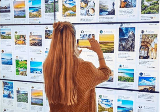 Image with missing alt attribute found on stackla.com