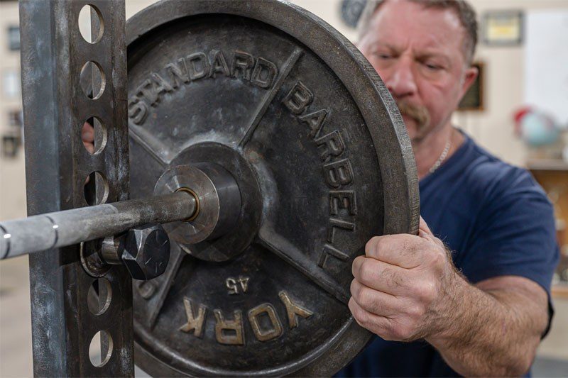 Image with missing alt attribute found on startingstrength.com