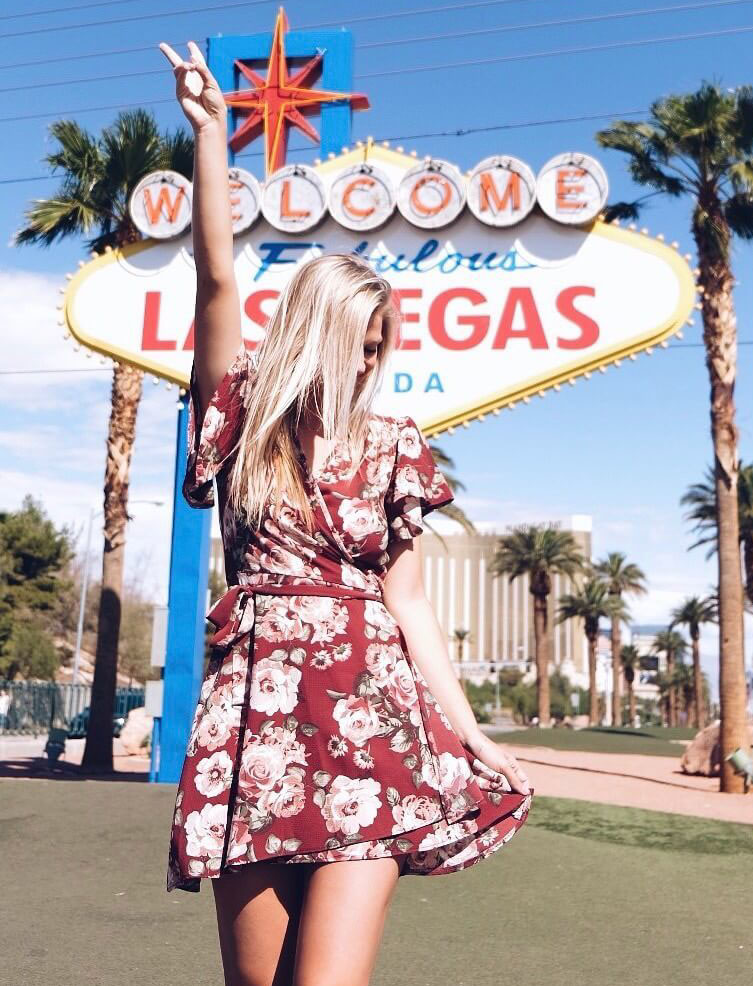 Image with missing alt attribute found on theblondeabroad.com