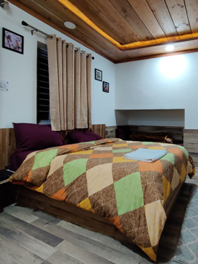 Image with missing alt attribute found on thedivinehomestay.com