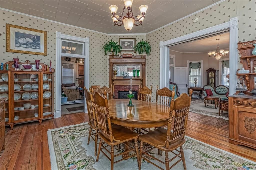 Image with missing alt attribute found on theoldhouselife.com
