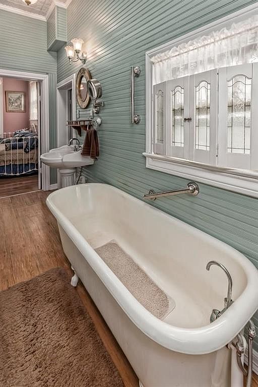 Image with missing alt attribute found on theoldhouselife.com