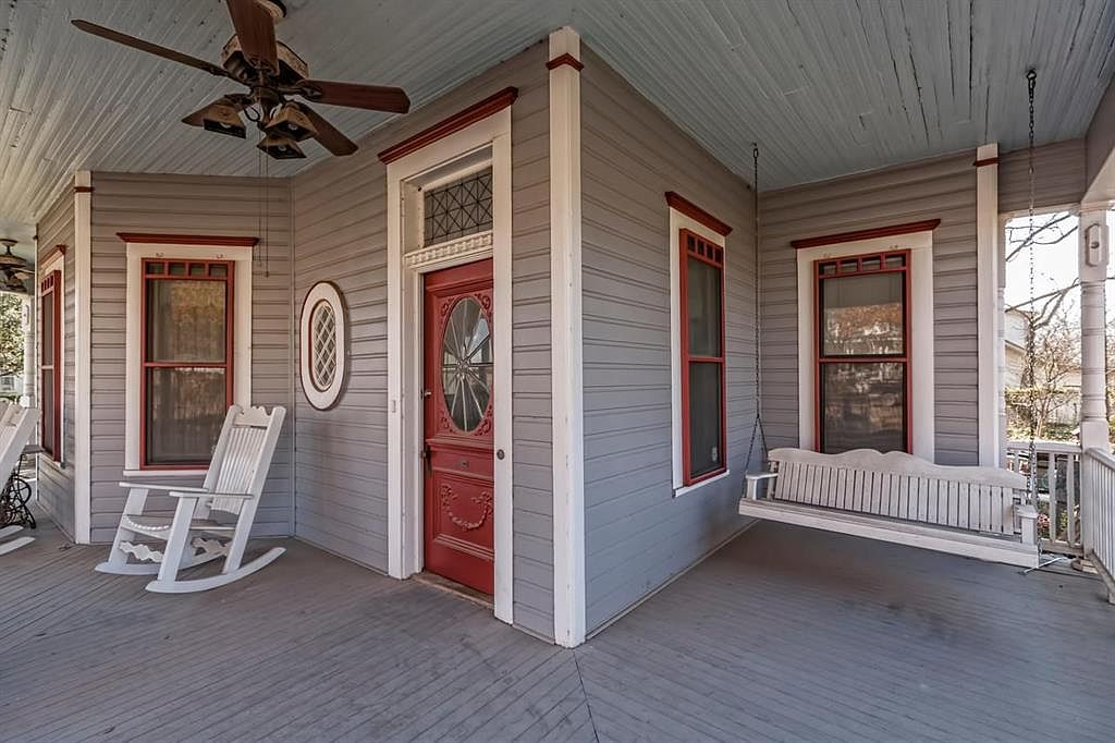 Image with missing alt attribute found on theoldhouselife.com