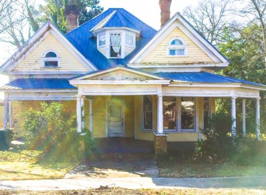 Image with missing alt attribute found on theoldhouselife.com